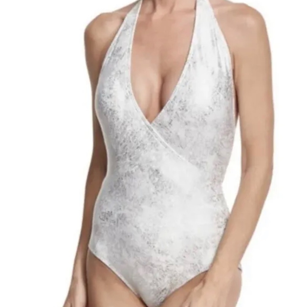 CARMEN Marc Valvo Wild Story Silver Foil Surplus 1 Piece Bathing Swim Suit Sz 10